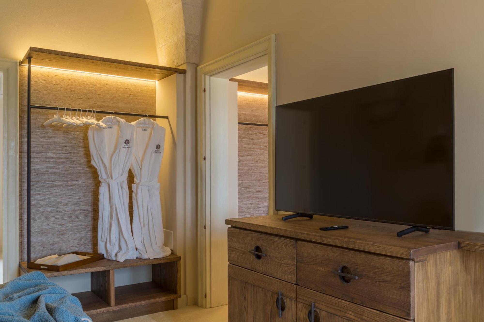 Masseria Donna Menga - The Leading Hotels Of The World Torre Lapillo Exterior foto
