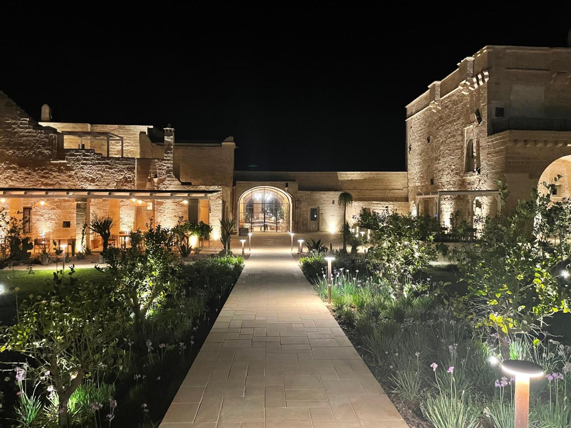 Masseria Donna Menga - The Leading Hotels Of The World Torre Lapillo Exterior foto
